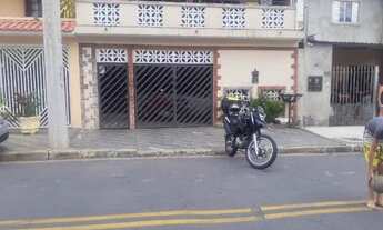 Imagem: Vendo sobrado ou troco por apartamento ou