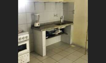 Imagem 2: Alugo casas e kitnets no centro de Peçem