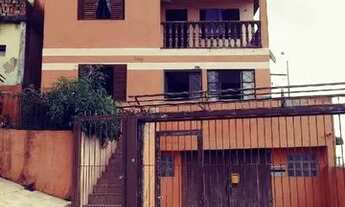 Imagem: Casa a venda com 3 quartos e 3 banheiros