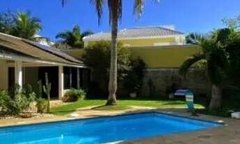 Imagem 5: Casa de condomínio para aluguel e venda tem 450 metros quadrados com 6 quartos