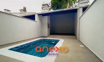 Imagem 3: Na sua nova casa não pode faltar uma área de lazer com piscina. Conheça agora essa casa aq