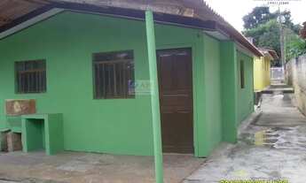 Imagem 2: Casa para aluguel tem 60 metros quadrados com 2 quartos em Vila Gilcy - Campo Largo - PR