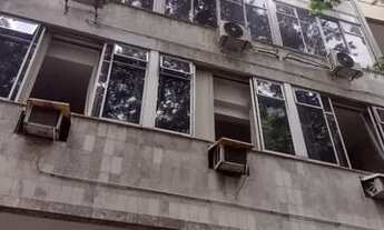 Imagem 1: Apartamento para venda possui 90 metros quadrados com 3 quartos em Copacabana - Rio de Jan