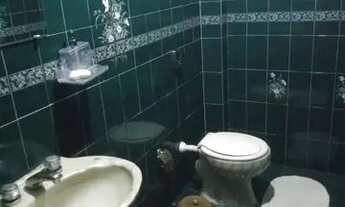 Imagem 5: Sobrado grande com ,3 quartos um suite com closed 3 salas ..cozinha planejada e quartos co