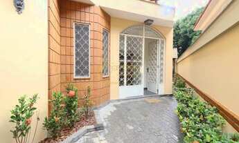 Imagem 6: Casa à venda com 4 dormitórios 3 vagas de garagem ao lado da estação Alto da Vista do metr