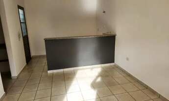 Imagem: Casa, rua Dr anibal de toledo, 850,00(codomínio