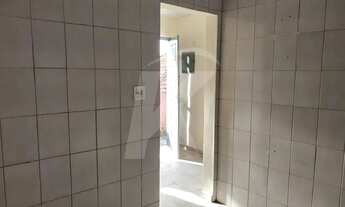 Imagem 5: Casa com 2 quartos, sala, cozinha, banheiro, área de serviço