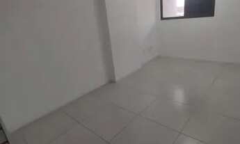 Imagem 5: Alugo Apartamento com 2 quartos, sendo 1 suite, 2 vagas de garagem. O apartamen