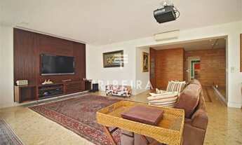 Imagem 2: Imóvel de 325m², com 4 dormitórios (sendo 2 suítes)