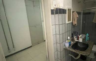 Imagem 3: ! Casa em frente à praça camerindo