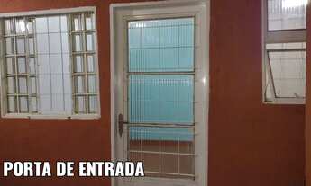 Imagem: ALUGO CASA DE FUNDOS