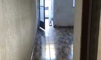 Imagem 3: Casa em Anchieta rua em frente estação trem