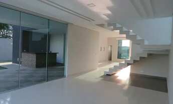 Imagem 3: Locação de Lindo Sobrado de Alto Padrão 450 m² com 3 quartos, sendo 3 suítes - Residencial