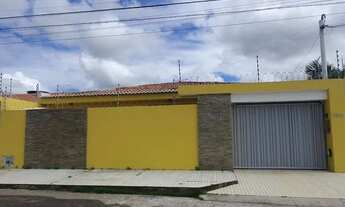 Imagem: Casa para aluguel tem 250 metros quadrados