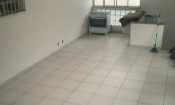 Imagem 16: Casa Alto Padrão para Aluguel - 4 Quartos, 3 Suítes e Piscina