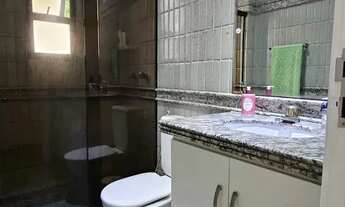 Imagem 2: Vendo apartamento com quatro quartos, sendo duas suítes, duas salas, e três vagas de garag