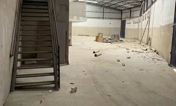 Imagem 4: Galpão Industrial para Aluguel - Amplo e com estrutura ideal