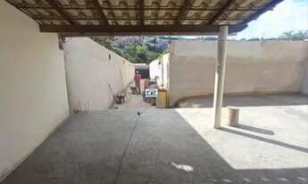 Imagem 3: Vende-se casa com área ampla