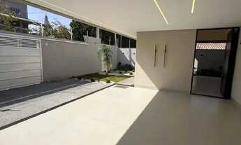 Imagem 2: BELA CASA A VENDA DE ALTO PADRÃO - Setor Jardim Europa/GO