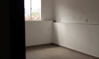 Imagem 2: Quitinete em frente da arborizada Praça Major Vieira de Melo no Comari - Campo Grande