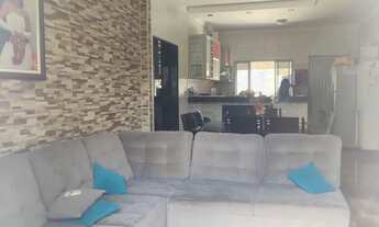 Imagem 2: Casa com 3 quartos no Setor Residencial Portinari Casa de Rua com 4 Quarto(s) e 3 banheiro