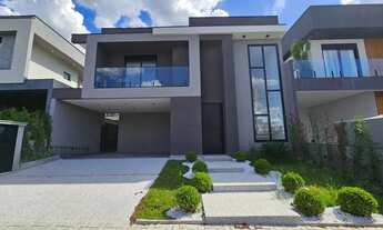 Imagem: Casa de Condomínio à venda na Avenida