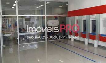 Imagem 5: Prédio comercial de esquina com renda