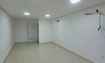 Imagem 2: Arya Tower Alugo Sala Comercial de 30m2 Pele de vidro andar alto nascente