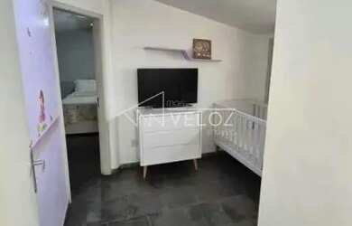 Imagem 4: Casa de rua : Duplex / Residencial / Centro