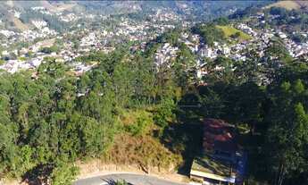 Imagem: Lotes em condomínio de luxo no Cônego