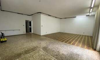 Imagem 2: Casa para venda possui 462 metros quadrados com 4 quartos em Alto de Pinheiros - São Paulo