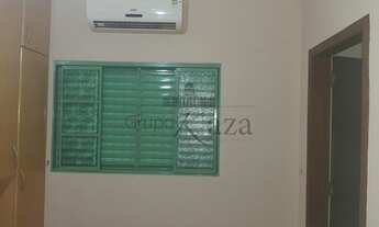 Imagem 7: Casa para venda possui 130 metros quadrados com 4 quartos