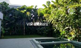 Imagem 7: Sobrado em Condomínio Fechado para Venda, possui 950 metros, 4 suites, 6 vagas,e frente ao