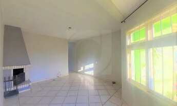 Imagem 7: Casa com 3 dormitórios, sala, cozinha planejada, 3 banheiros, sacada, piscina, jardim com