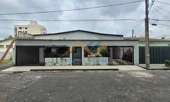 Imagem: Casa com 5 quartos no bairro Imbaúbas