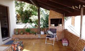 Imagem 7: Sobrado com ampla residencia e no térreo 6 lojas gerando renda