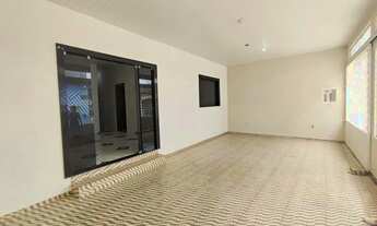 Imagem: Vendo Casa Térrea de Esquina com 03 Suítes