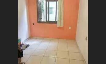 Imagem 3: Pátio grande com 2 casas