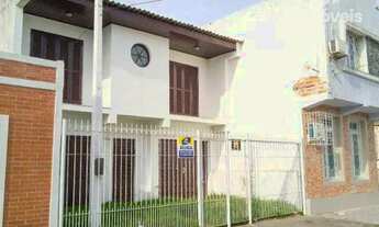 Imagem 2: Casa com 3 dormitórios para alugar, 201 m² por R$ 2.899/mês no Centro em Pelotas/RS