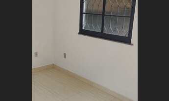 Imagem 2: Kitnet/conjugado com banheiro e cozinha na Freguesia