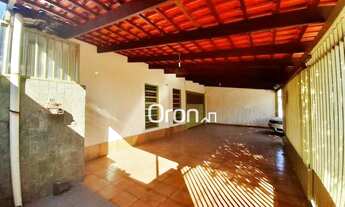 Imagem 2: Casa com 4 dormitórios à venda, 220 m² por R$ 649.000,00 - Setor Sol Nascente - Goiânia/GO