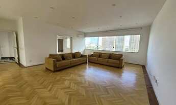 Imagem 5: Cobertura duplex para aluguel e venda possui 600 metros quadrados com 6 quartos