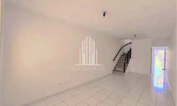 Imagem 4: Sobrado a venda na Vila Matilde, tendo 87m², com 3 dormitórios, 1 suíte, lavabo, varanda e