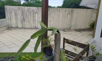 Imagem 3: Casa para venda possui 310 m² com 4 quartos em Itaigara - Salvador - BA