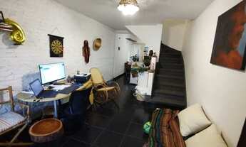 Imagem 3: Casa à venda em Pinheiros, com 2 dormitórios . Localização privilegiada