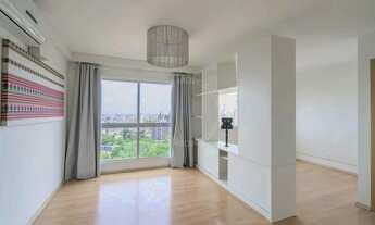 Imagem 2: Apartamento semimobiliado para alugar no Petrópolis com 1 quarto (1 suíte