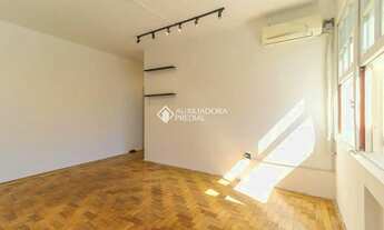 Imagem 4: Apartamento 02 dormitórios no bairro Praia de Belas, Porto Alegre