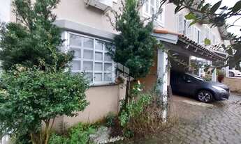 Imagem 2: Sobrado à venda com 3 dormitórios, suíte, pátio privativo e mezanino ao lado da Zona Sul