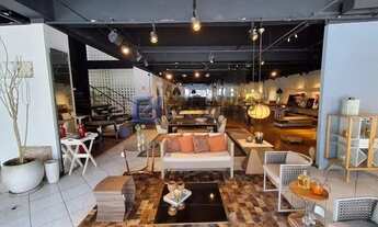 Imagem: Prédio comercial com 3.159m² de área