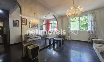 Imagem 2: Apartamento Amplo à Venda no Coração do Rio Vermelho 3 Quartos